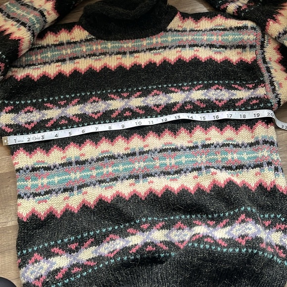 Vintage Woolrich Charcoal and Pink Pure Wool Sweater and Mohair Sweater Size L - Picture 7 of 9